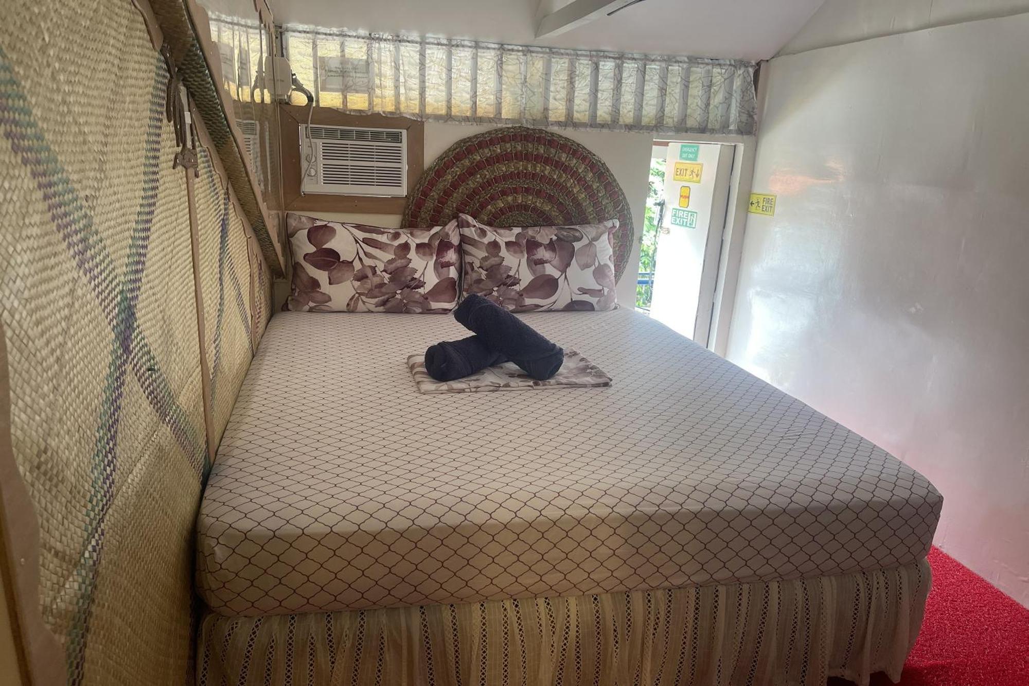 Balai Vivencio Hostel Puerto Princesa Luaran gambar