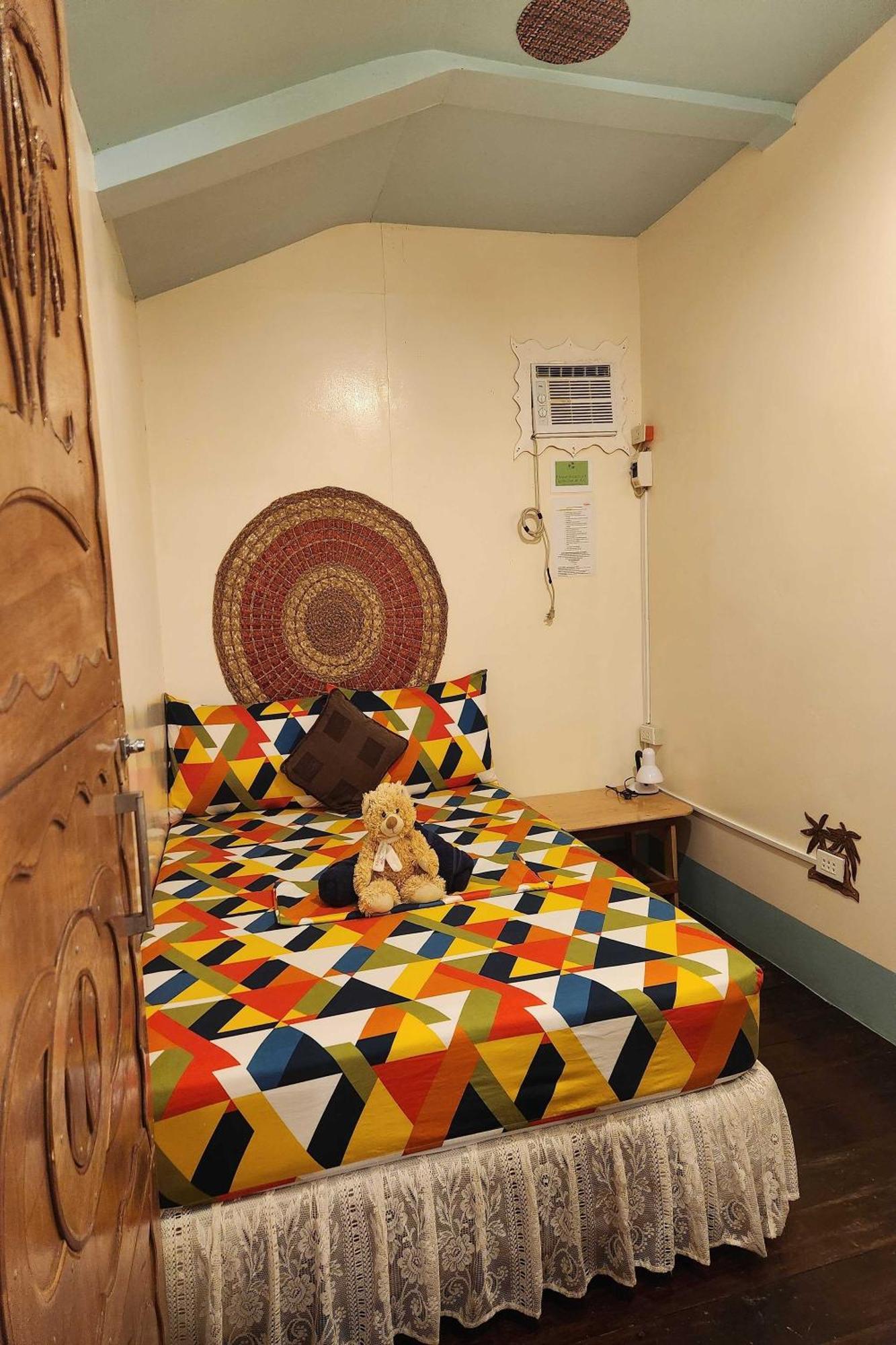 Balai Vivencio Hostel Puerto Princesa Luaran gambar
