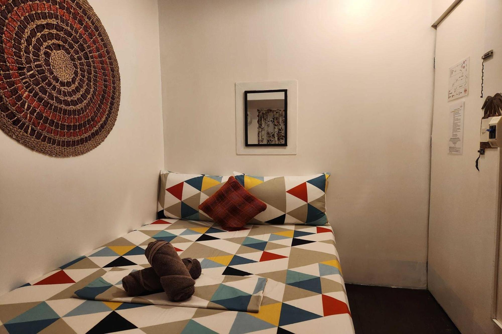 Balai Vivencio Hostel Puerto Princesa Luaran gambar